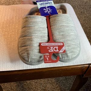 NWT Dearfoams Slippers